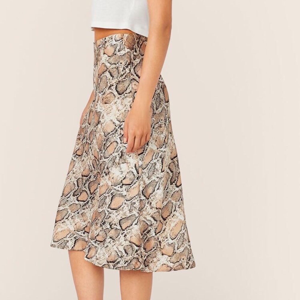 🎉 SALE! Snakeskin Print Midi Skirt - Picture 2 of 12